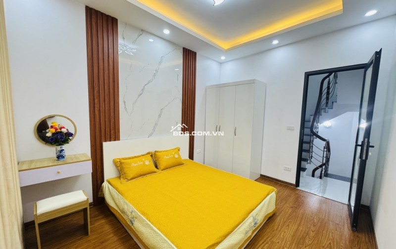 Nhà ngõ Văn Chương - Tôn Đức Thắng: Sáng - đẹp sẵn ở, 4 tầng - 3ph ngủ, 5.55 tỷ